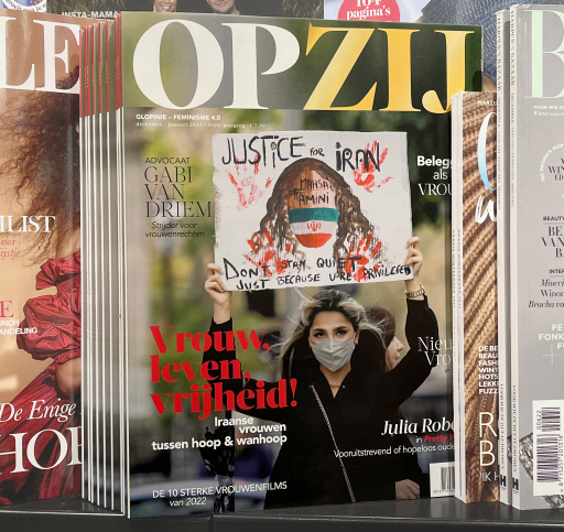 opzij-magazine-glossy-tijdschrift-grafisch-ontwerpers-utrecht-koduijn-00.jpg